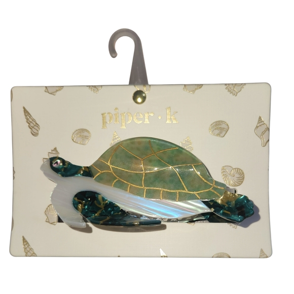 Piper K Turtle Hair Clip - Blue and White - Picture 1 of 2